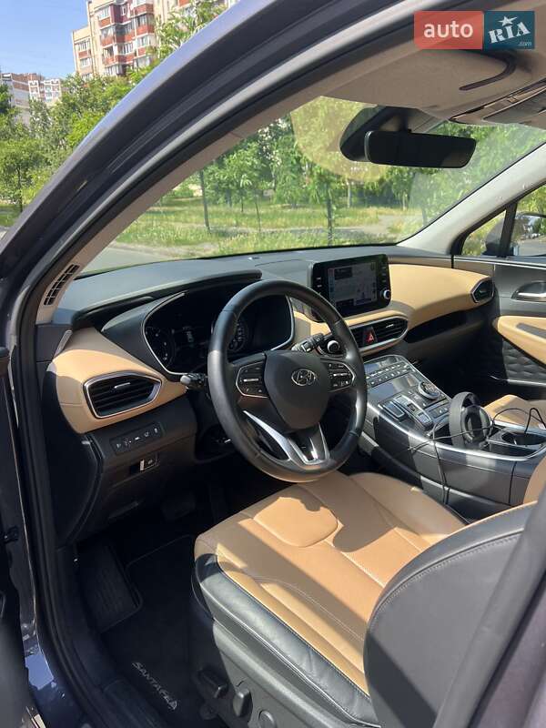 Внедорожник / Кроссовер Hyundai Santa FE 2022 в Киеве