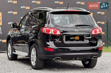 Позашляховик / Кросовер Hyundai Santa FE 2011 в 
