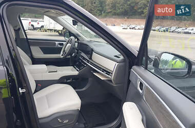 Внедорожник / Кроссовер Hyundai Santa FE 2024 в 