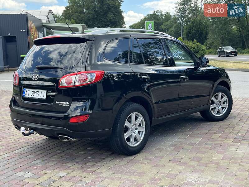 Внедорожник / Кроссовер Hyundai Santa FE 2010 в Калуше