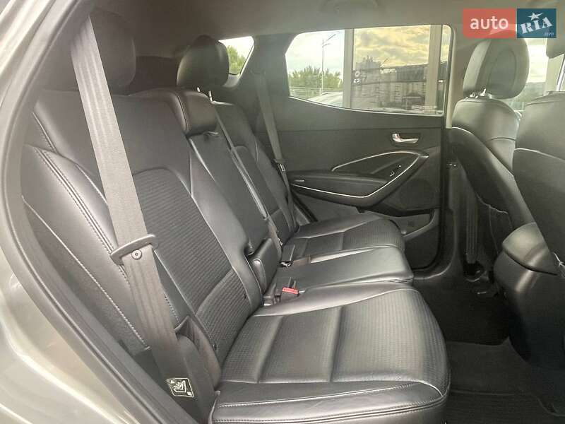 Внедорожник / Кроссовер Hyundai Santa FE 2012 в Киеве