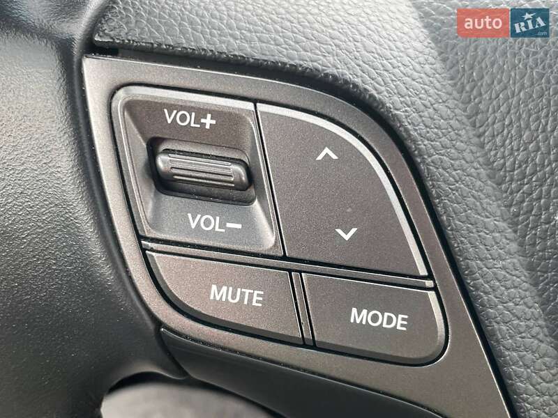 Внедорожник / Кроссовер Hyundai Santa FE 2012 в Киеве