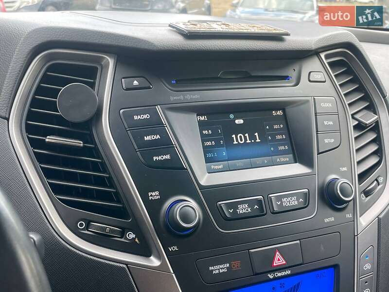 Внедорожник / Кроссовер Hyundai Santa FE 2012 в Киеве