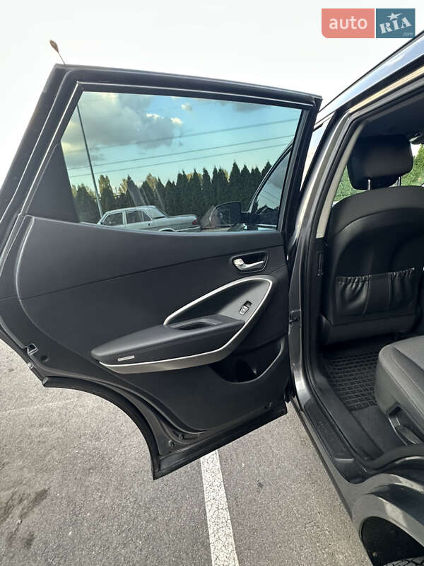Позашляховик / Кросовер Hyundai Santa FE 2015 в Києві