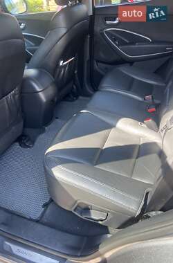 Позашляховик / Кросовер Hyundai Santa FE 2014 в 