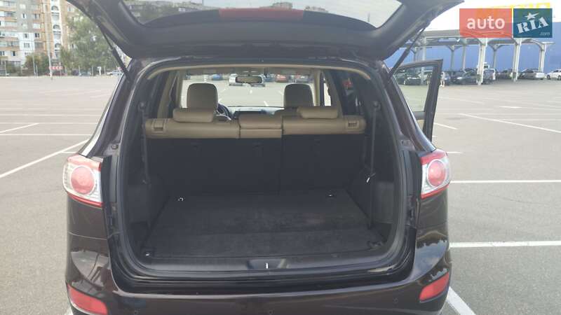 Позашляховик / Кросовер Hyundai Santa FE 2012 в Києві