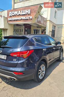 Внедорожник / Кроссовер Hyundai Santa FE 2013 в 