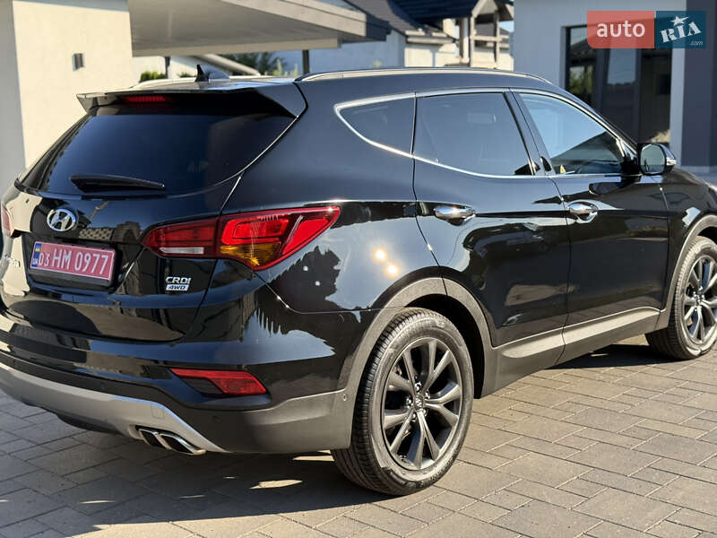 Внедорожник / Кроссовер Hyundai Santa FE 2016 в Ровно
