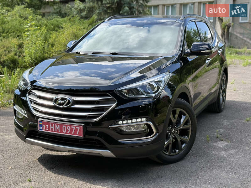 Внедорожник / Кроссовер Hyundai Santa FE 2016 в Ровно