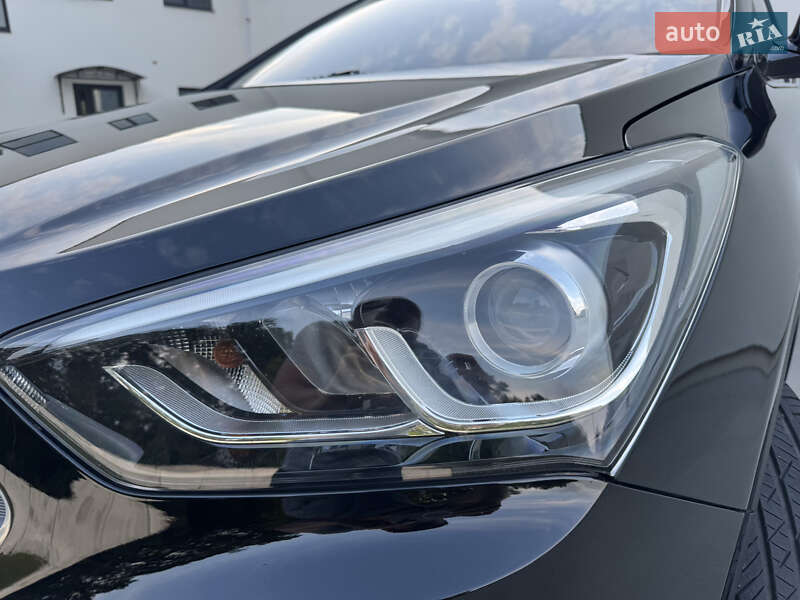 Внедорожник / Кроссовер Hyundai Santa FE 2015 в Луцке