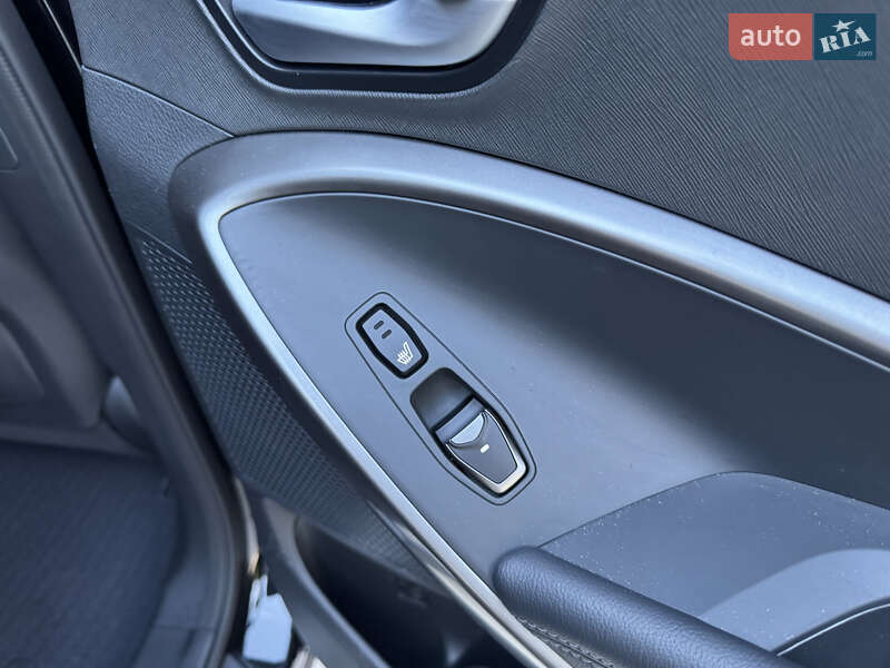 Внедорожник / Кроссовер Hyundai Santa FE 2015 в Луцке
