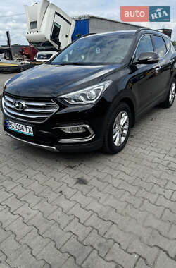 Внедорожник / Кроссовер Hyundai Santa FE 2017 в 