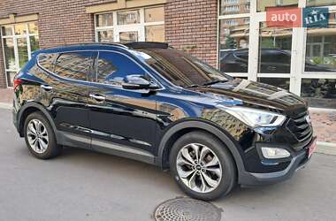 Внедорожник / Кроссовер Hyundai Santa FE 2014 в 