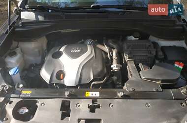 Позашляховик / Кросовер Hyundai Santa FE 2014 в 
