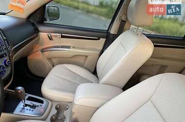 Внедорожник / Кроссовер Hyundai Santa FE 2011 в 