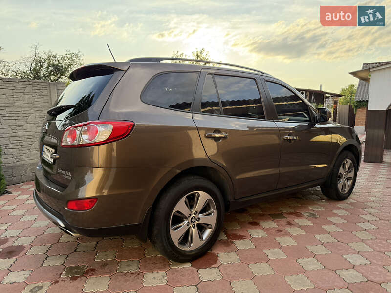 Позашляховик / Кросовер Hyundai Santa FE 2011 в Краснограді