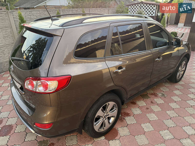 Позашляховик / Кросовер Hyundai Santa FE 2011 в Краснограді