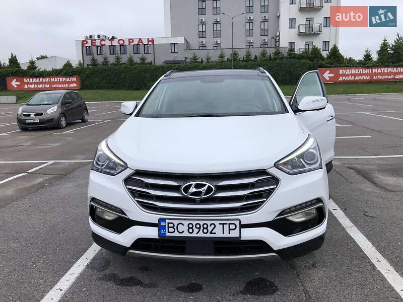 Позашляховик / Кросовер Hyundai Santa FE 2017 в Львові