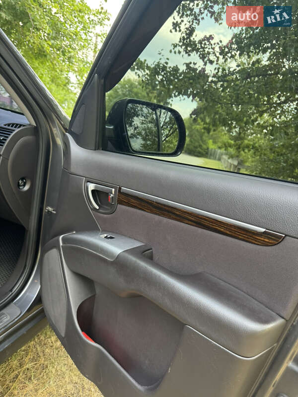 Позашляховик / Кросовер Hyundai Santa FE 2010 в Черкасах фото 5 Позашляховик / Кросовер Hyundai Santa FE 2010 в Черкасах