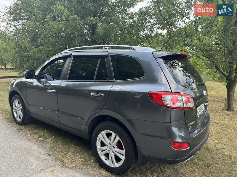 Позашляховик / Кросовер Hyundai Santa FE 2010 в Черкасах фото 3 Позашляховик / Кросовер Hyundai Santa FE 2010 в Черкасах