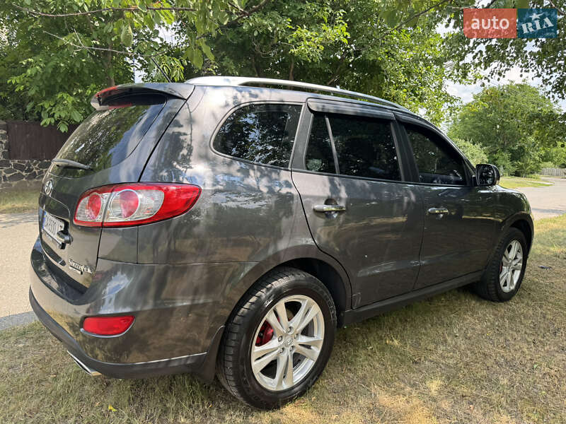 Позашляховик / Кросовер Hyundai Santa FE 2010 в Черкасах фото 8 Позашляховик / Кросовер Hyundai Santa FE 2010 в Черкасах