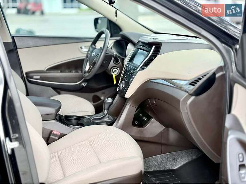 Внедорожник / Кроссовер Hyundai Santa FE 2017 в Одессе