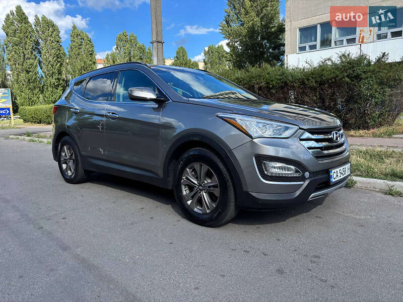 Внедорожник / Кроссовер Hyundai Santa FE 2015 в Черкассах