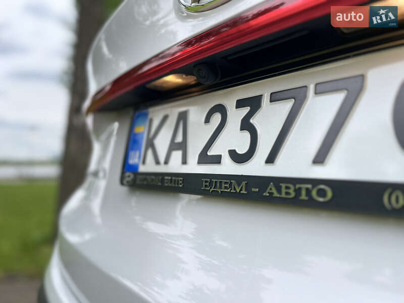 Внедорожник / Кроссовер Hyundai Santa FE 2021 в Киеве