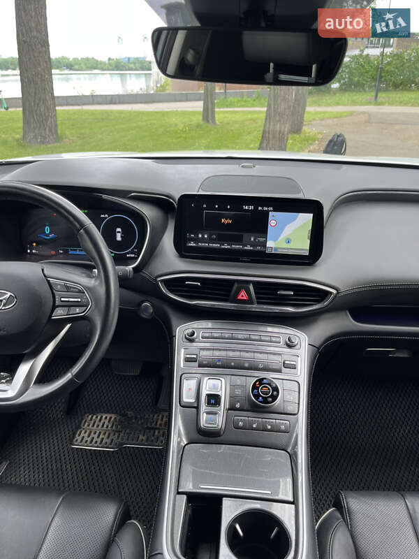Внедорожник / Кроссовер Hyundai Santa FE 2021 в Киеве