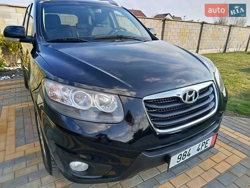 Позашляховик / Кросовер Hyundai Santa FE 2010 в Луцьку