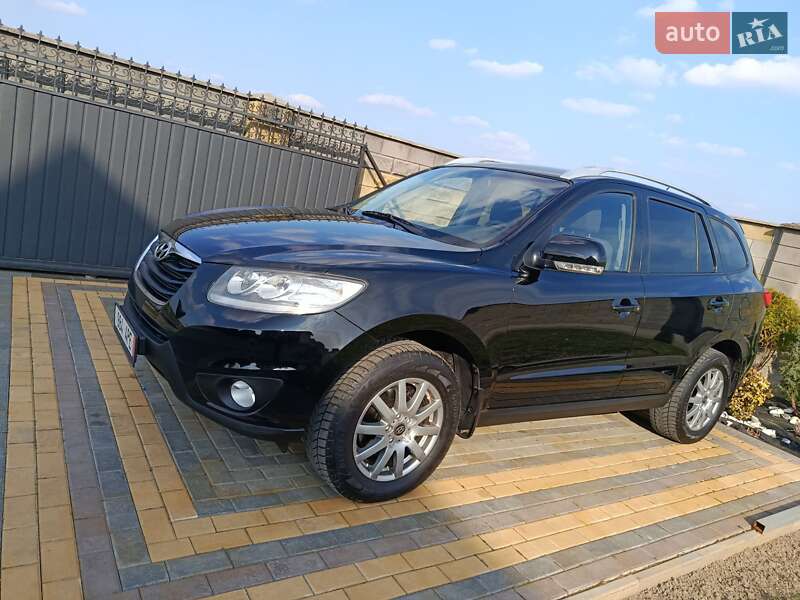 Позашляховик / Кросовер Hyundai Santa FE 2010 в Луцьку