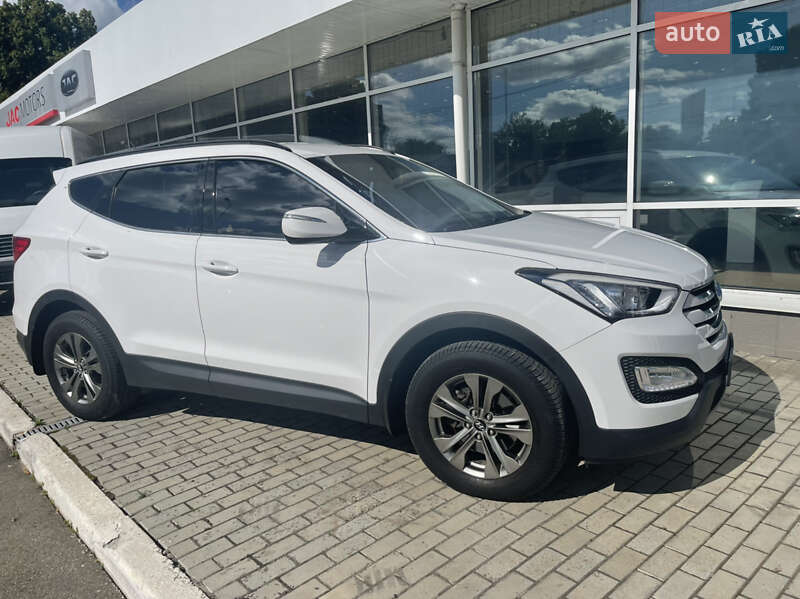 Внедорожник / Кроссовер Hyundai Santa FE 2014 в Чернигове