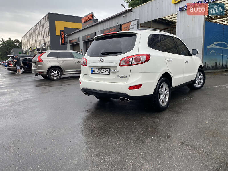 Внедорожник / Кроссовер Hyundai Santa FE 2011 в Киеве