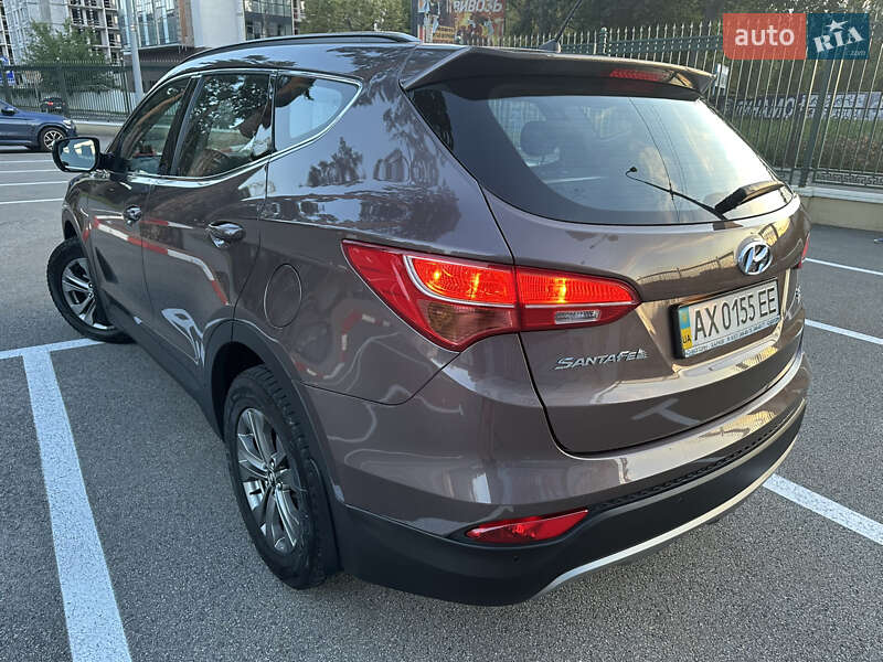 Позашляховик / Кросовер Hyundai Santa FE 2014 в Харкові