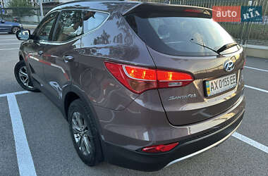 Внедорожник / Кроссовер Hyundai Santa FE 2014 в 