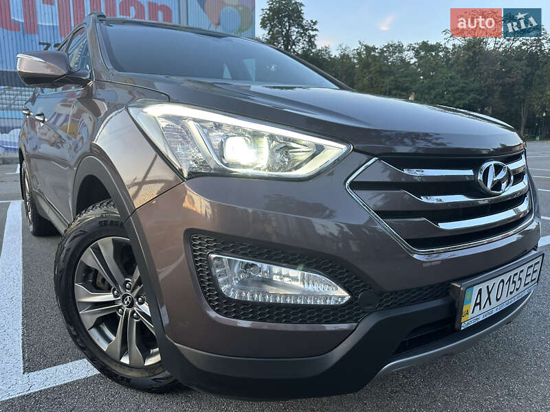 Позашляховик / Кросовер Hyundai Santa FE 2014 в Харкові