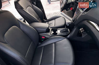 Внедорожник / Кроссовер Hyundai Santa FE 2013 в 