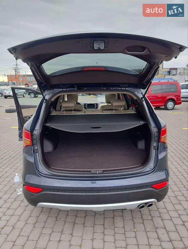 Внедорожник / Кроссовер Hyundai Santa FE 2013 в Черновцах
