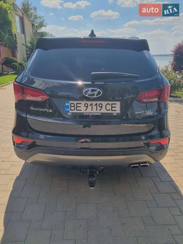 Внедорожник / Кроссовер Hyundai Santa FE 2017 в Николаеве