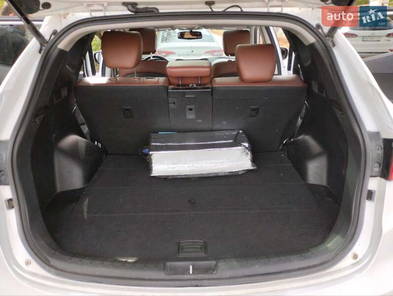 Внедорожник / Кроссовер Hyundai Santa FE 2015 в Виннице