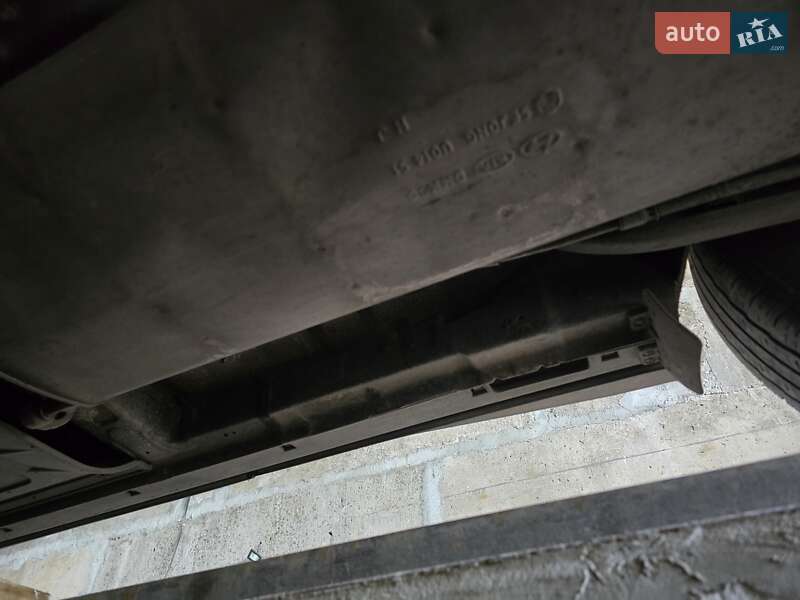 Позашляховик / Кросовер Hyundai Santa FE 2012 в Вінниці