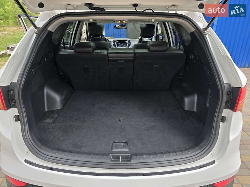 Позашляховик / Кросовер Hyundai Santa FE 2012 в Вінниці