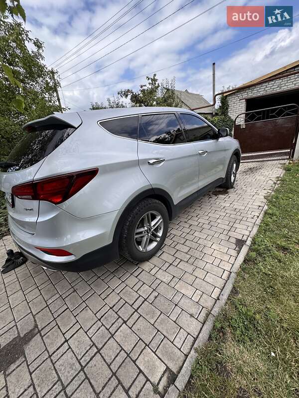 Позашляховик / Кросовер Hyundai Santa FE 2016 в Запоріжжі фото 2 Позашляховик / Кросовер Hyundai Santa FE 2016 в Запоріжжі