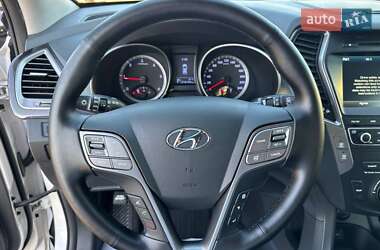 Позашляховик / Кросовер Hyundai Santa FE 2015 в  фото 11 Позашляховик / Кросовер Hyundai Santa FE 2015 в