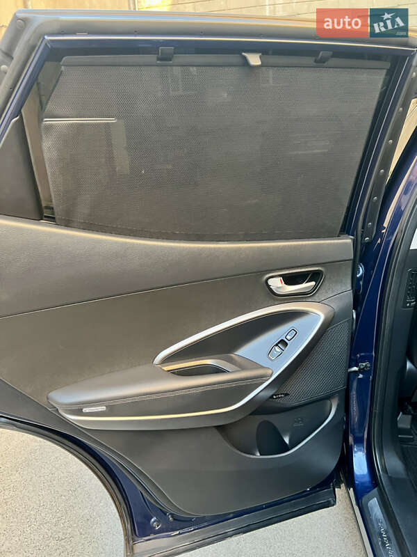 Внедорожник / Кроссовер Hyundai Santa FE 2017 в Одессе