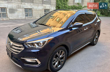 Внедорожник / Кроссовер Hyundai Santa FE 2017 в 