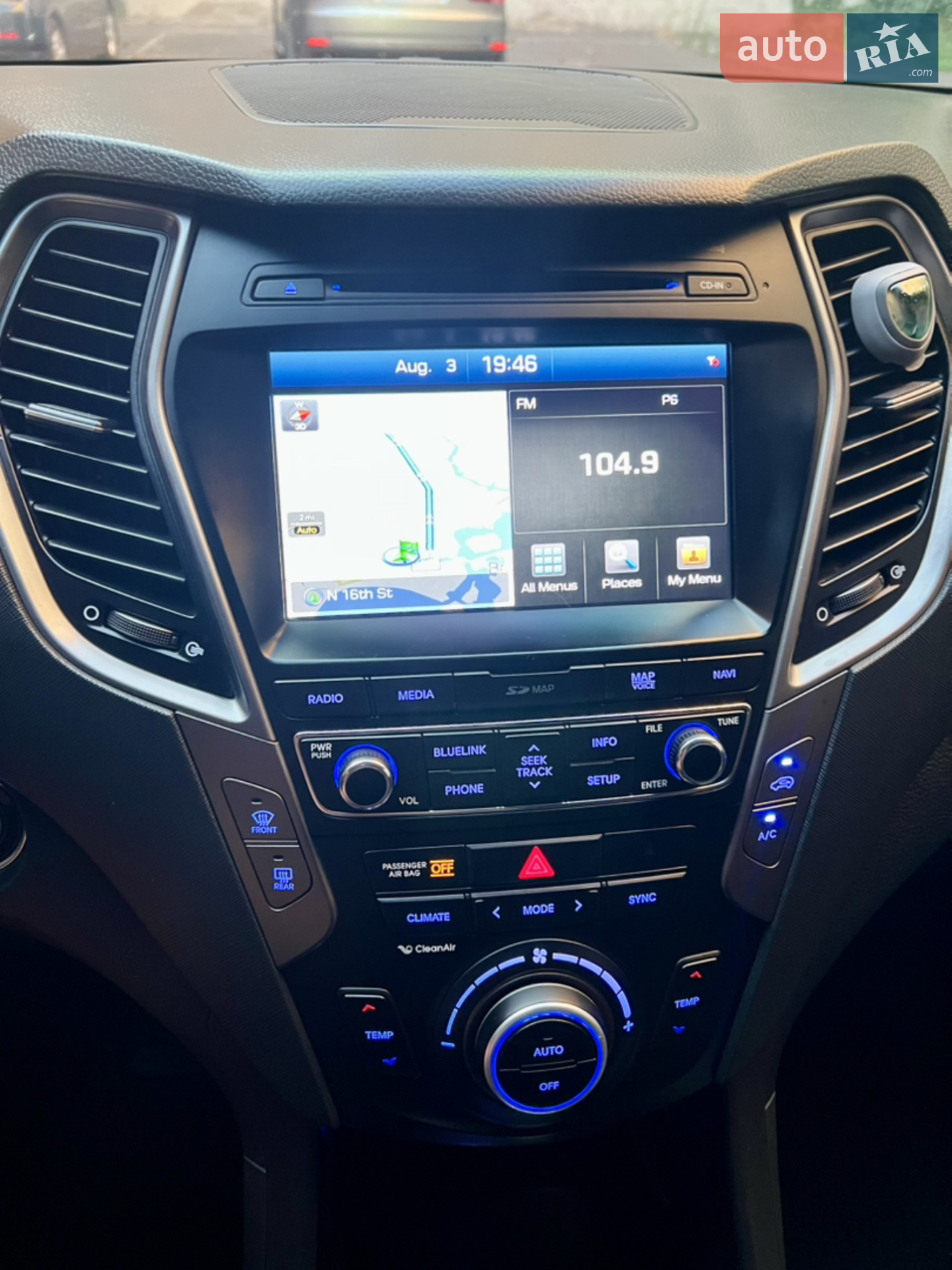 2017 Hyundai Santa Fe - мініатюра 15