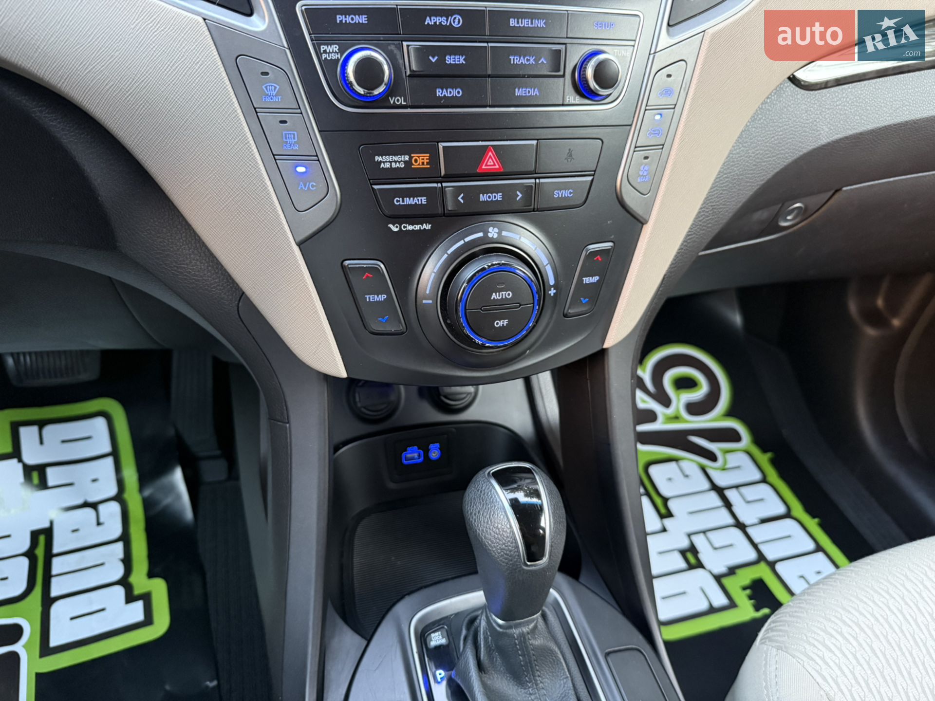 2015 Hyundai Santa Fe - мініатюра 36