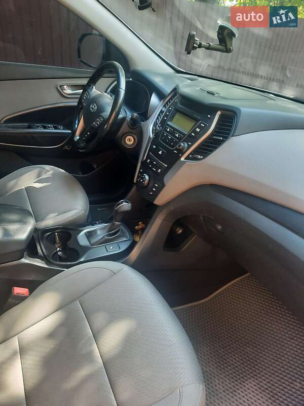 Внедорожник / Кроссовер Hyundai Santa FE 2013 в Кременце