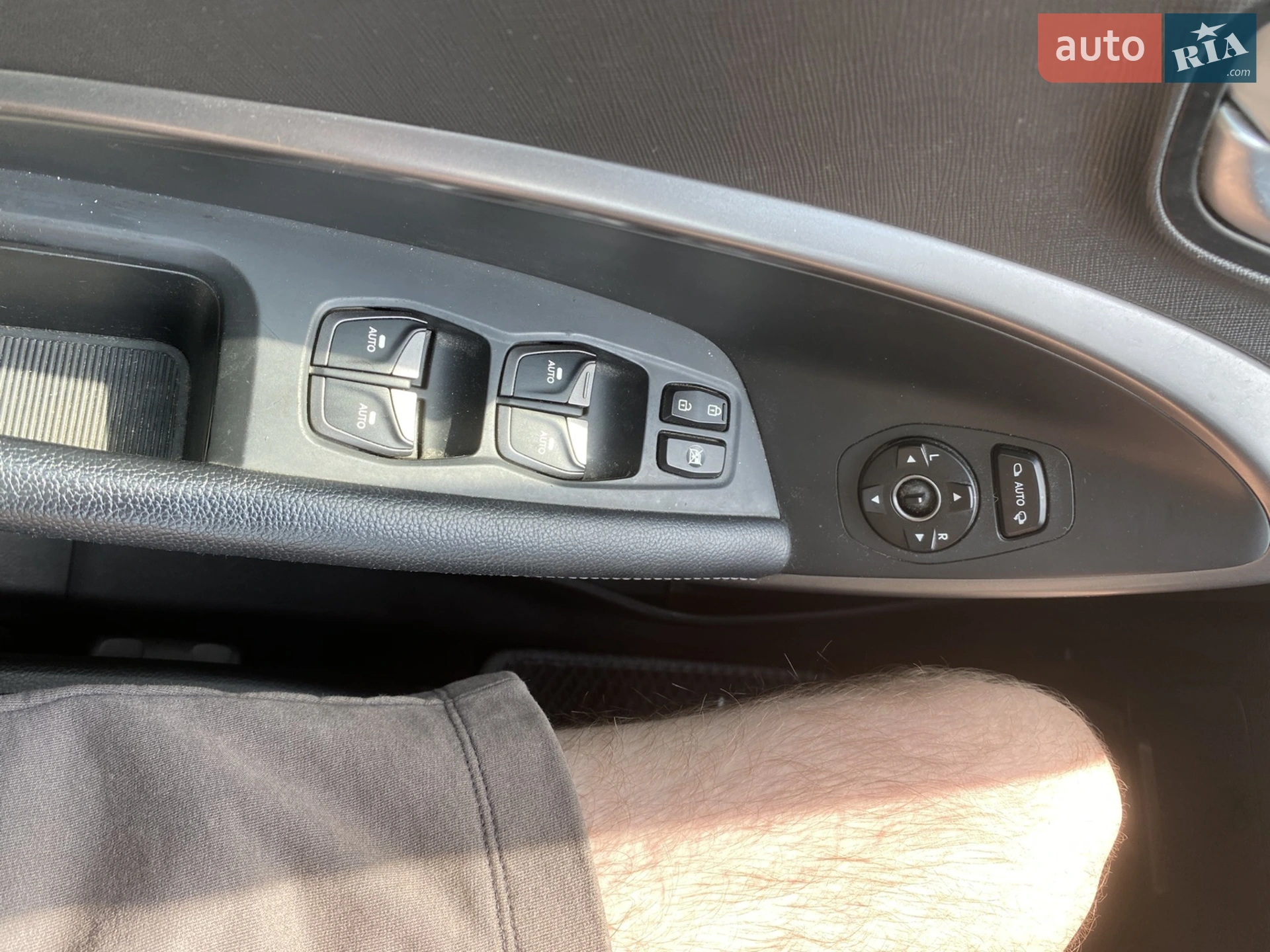2013 Hyundai Santa Fe - мініатюра 12
